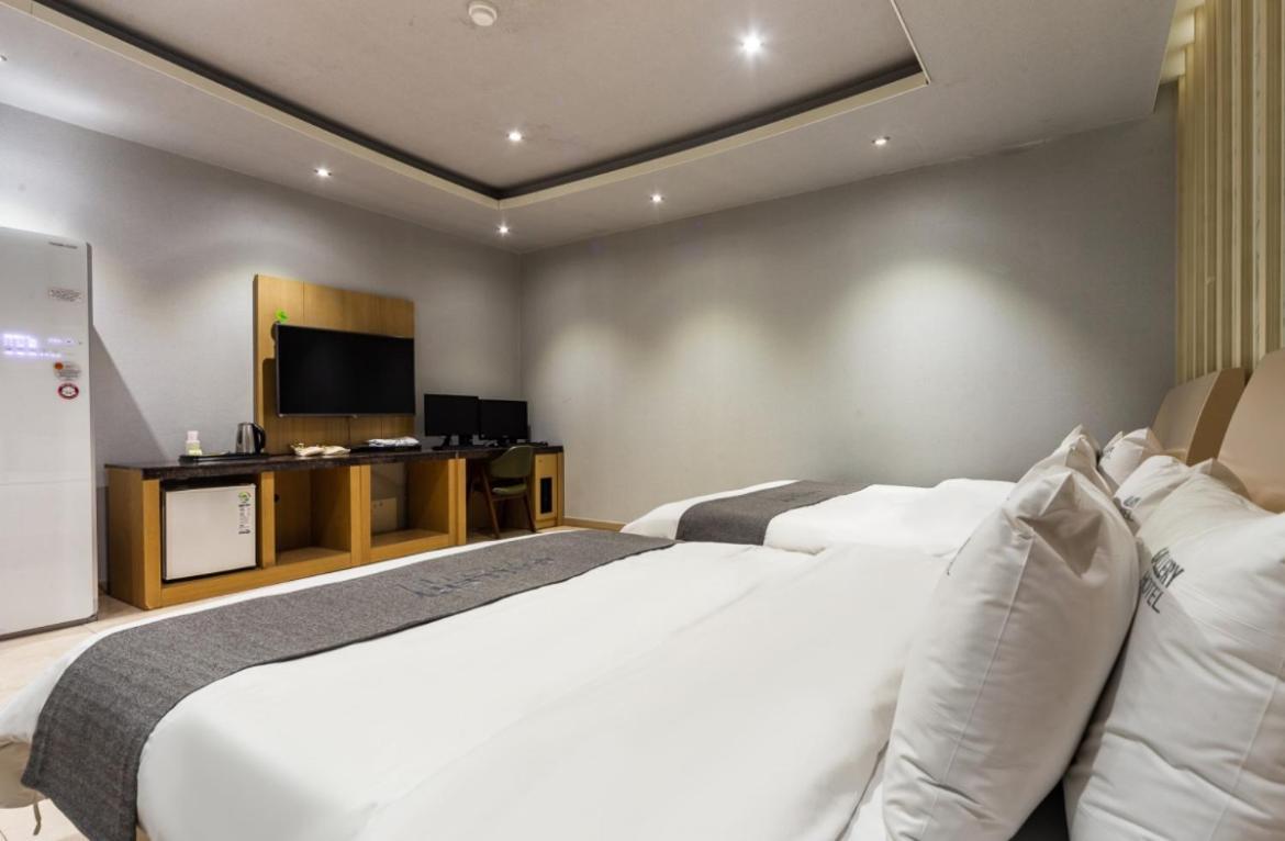 Gallery Hotel Gwangju Metropolitan City ภายนอก รูปภาพ