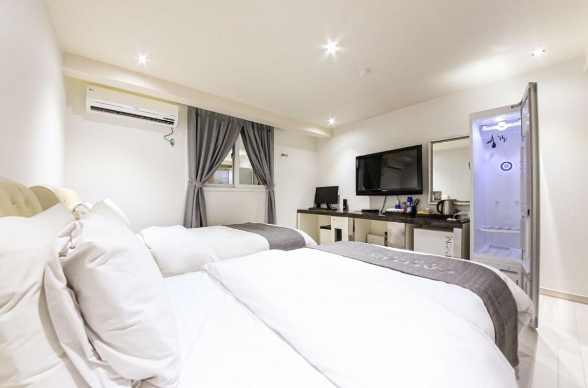 Gallery Hotel Gwangju Metropolitan City ภายนอก รูปภาพ