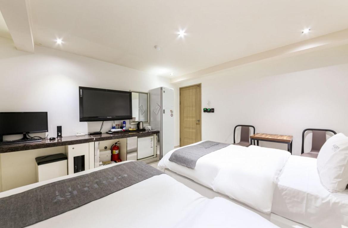 Gallery Hotel Gwangju Metropolitan City ภายนอก รูปภาพ