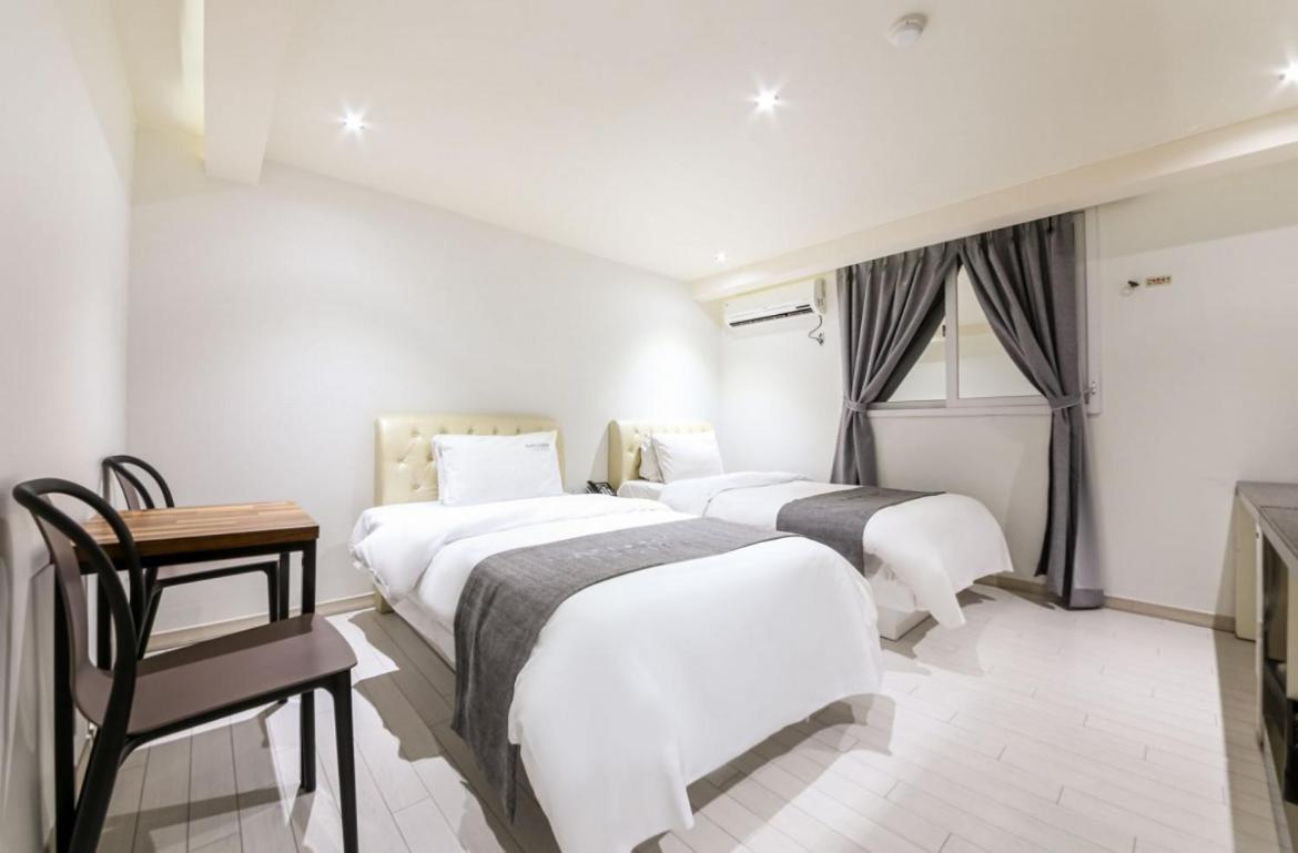Gallery Hotel Gwangju Metropolitan City ภายนอก รูปภาพ