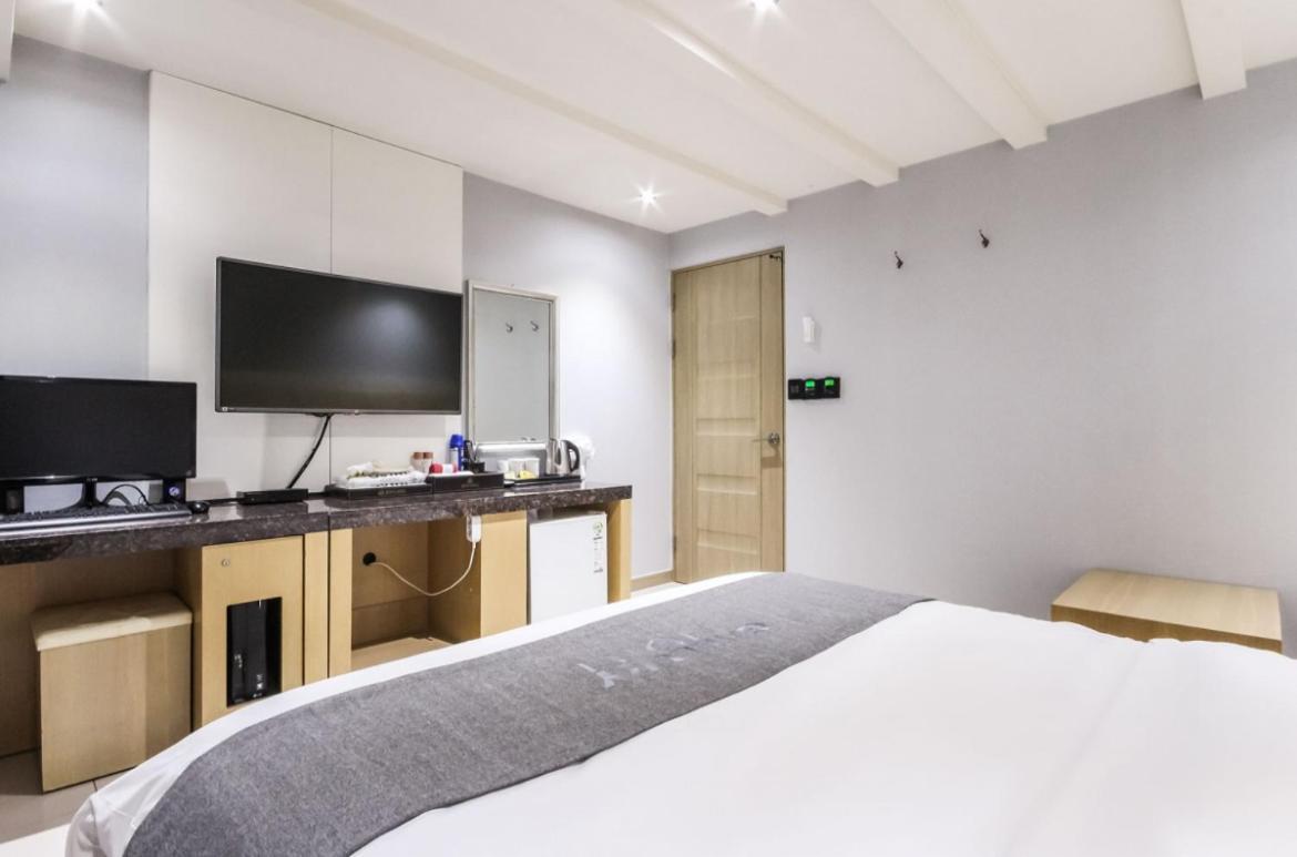 Gallery Hotel Gwangju Metropolitan City ภายนอก รูปภาพ