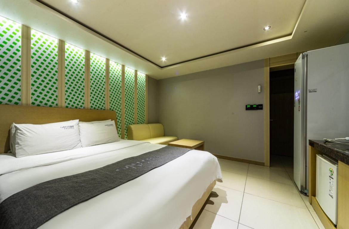 Gallery Hotel Gwangju Metropolitan City ภายนอก รูปภาพ